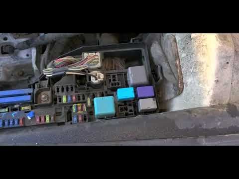Thumbnail da aula: 2007 Toyota Camry AC Fuses, AC Relay and Troubleshooting