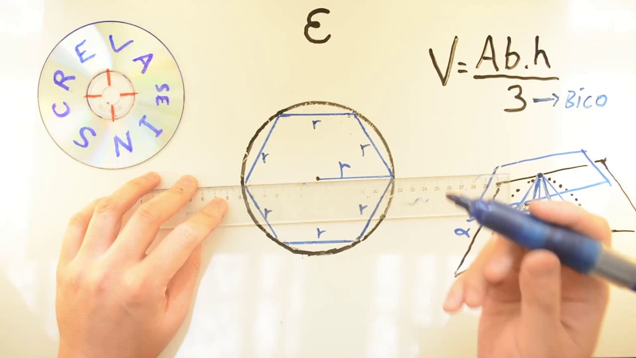 Thumbnail: Hexágono TRANQÜILO FUVEST 2011 - Matemática 26 - Volume de Pirâmide - 1ª fase Prova V - Aulas A+