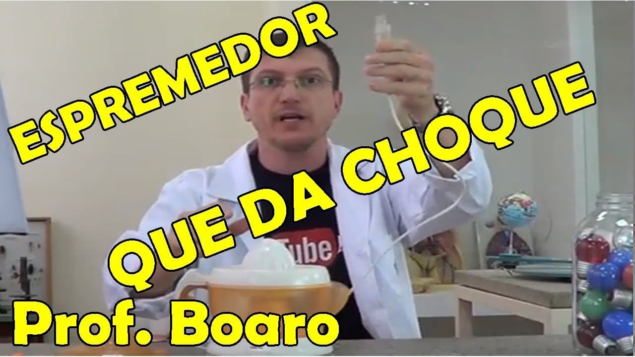 Thumbnail: ACENDENDO LÂMPADAS COM ESPREMEDOR DE LARANJA - EXPERIÊNCIA DE FÍSICA - Prof  Boaro