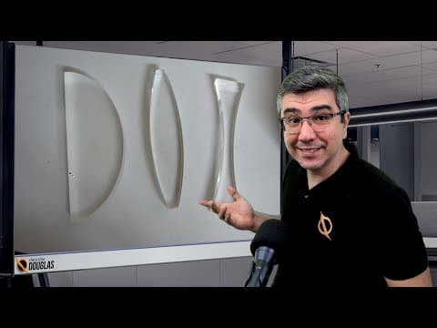 Thumbnail da aula: LENTES ESFÉRICAS CONVERGENTES E DIVERGENTES: RAIOS NOTÁVEIS